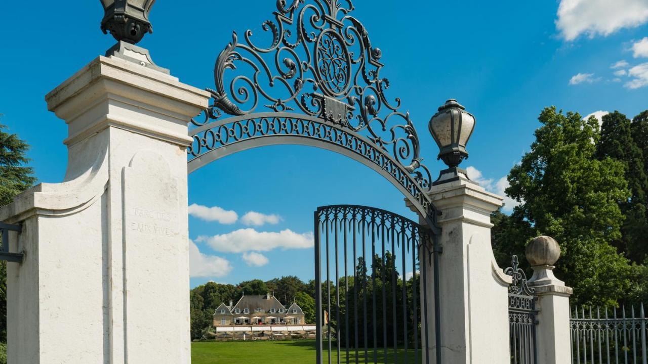 Parc Des Eaux Vives 4* Geneva