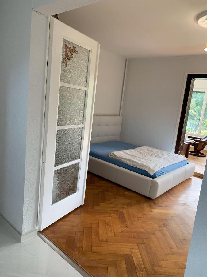 Le Grand-saconnex Guesthouse, 5 Min Walk To Airport Genève