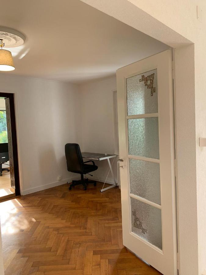 Le Grand-saconnex Guesthouse, 5 Min Walk To Airport *