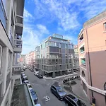Appartement Spacieux Et Lumineux Aux Eaux-Vives