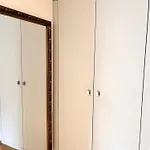 Luxury Studio Near Un & Train Station