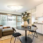 Luxury Parkside Suite