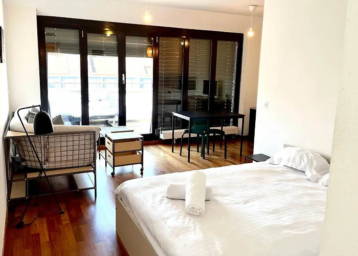 City Center Cosy Studio With Terrace