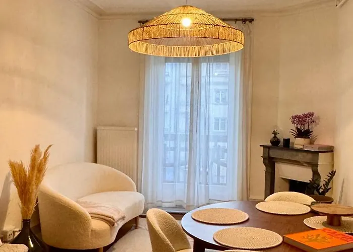 Charming Apartment Near Jet