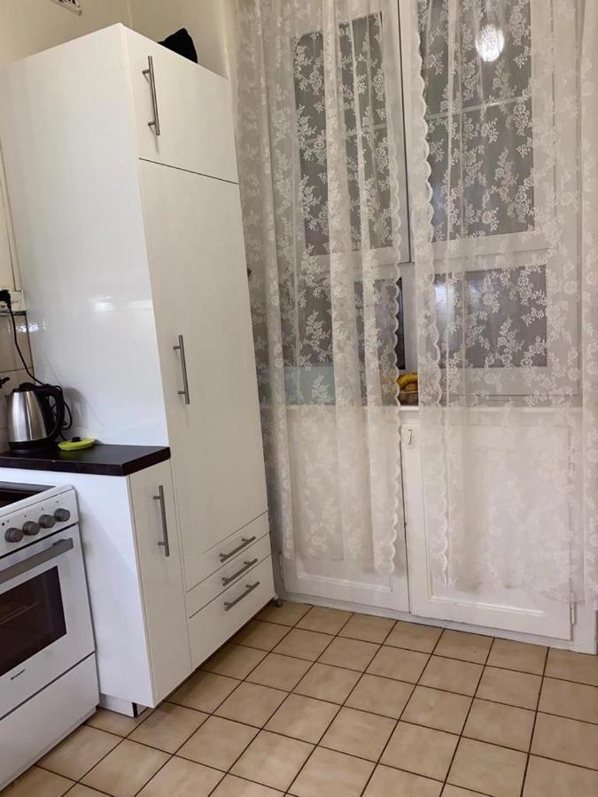 Large Apartment. * Genf