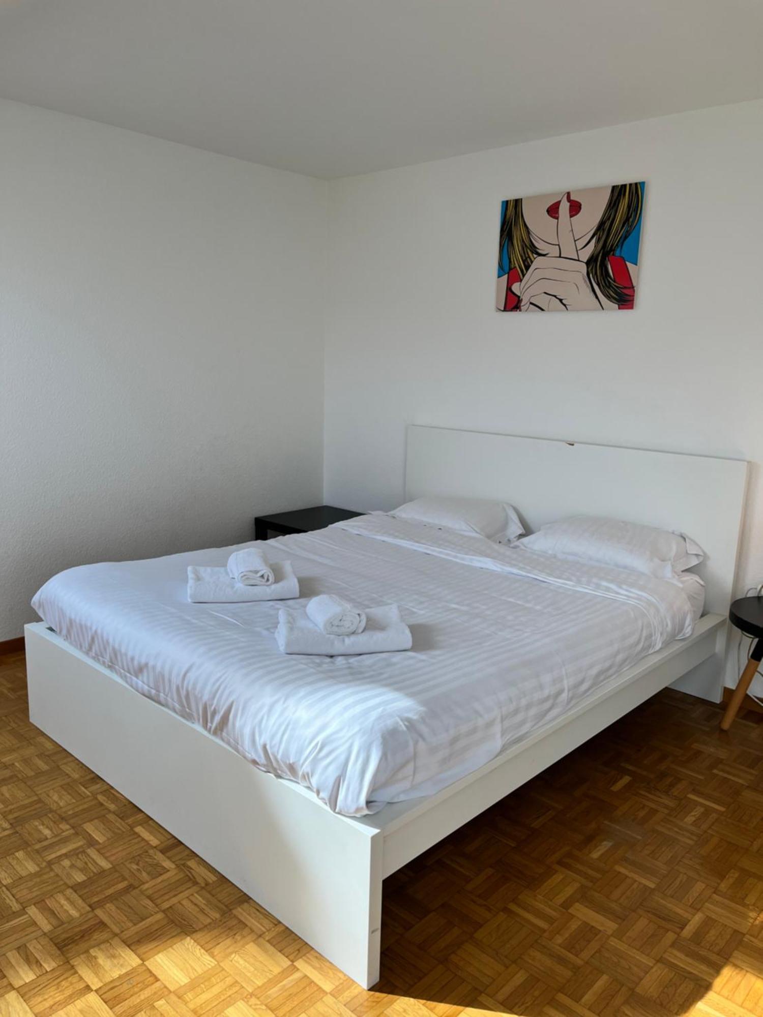 Luxury Studio Near Un & Train Station Appartement *