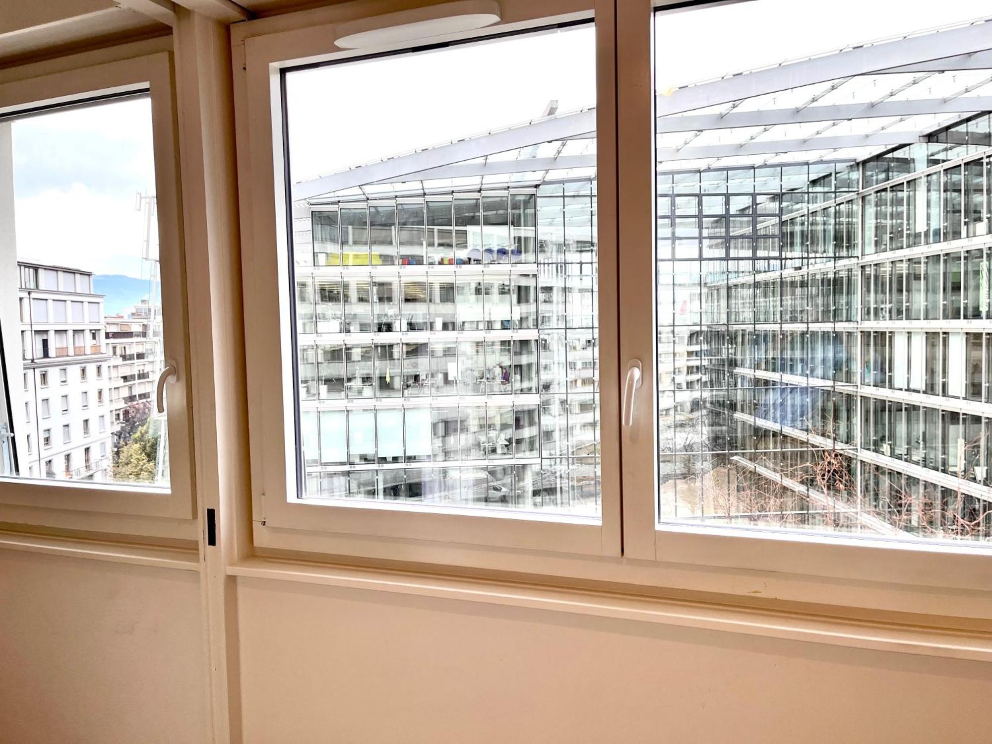 Luxury Studio Near Un & Train Station Appartement *
