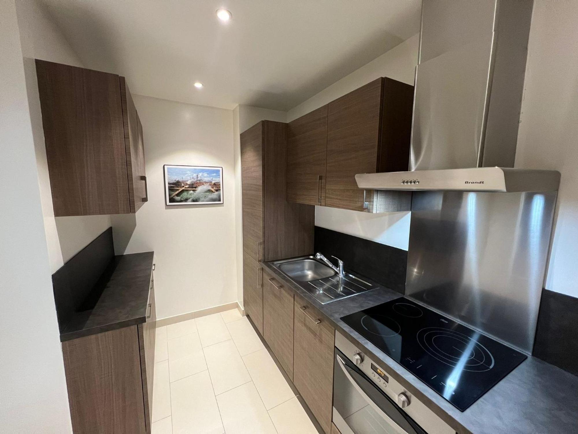Apartamento Newly Renovated Eaux Vives Charlie Thornton *