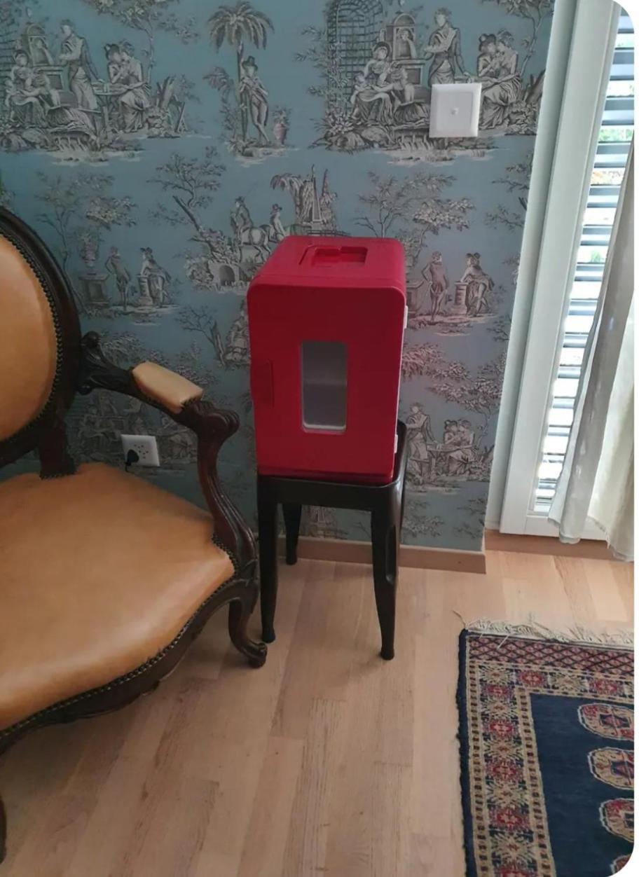 Studio, Entree Par Terrasse Genève
