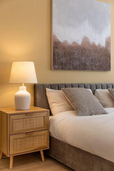 Stylish Lakeside By The Jet D'eau #2 Appartement *