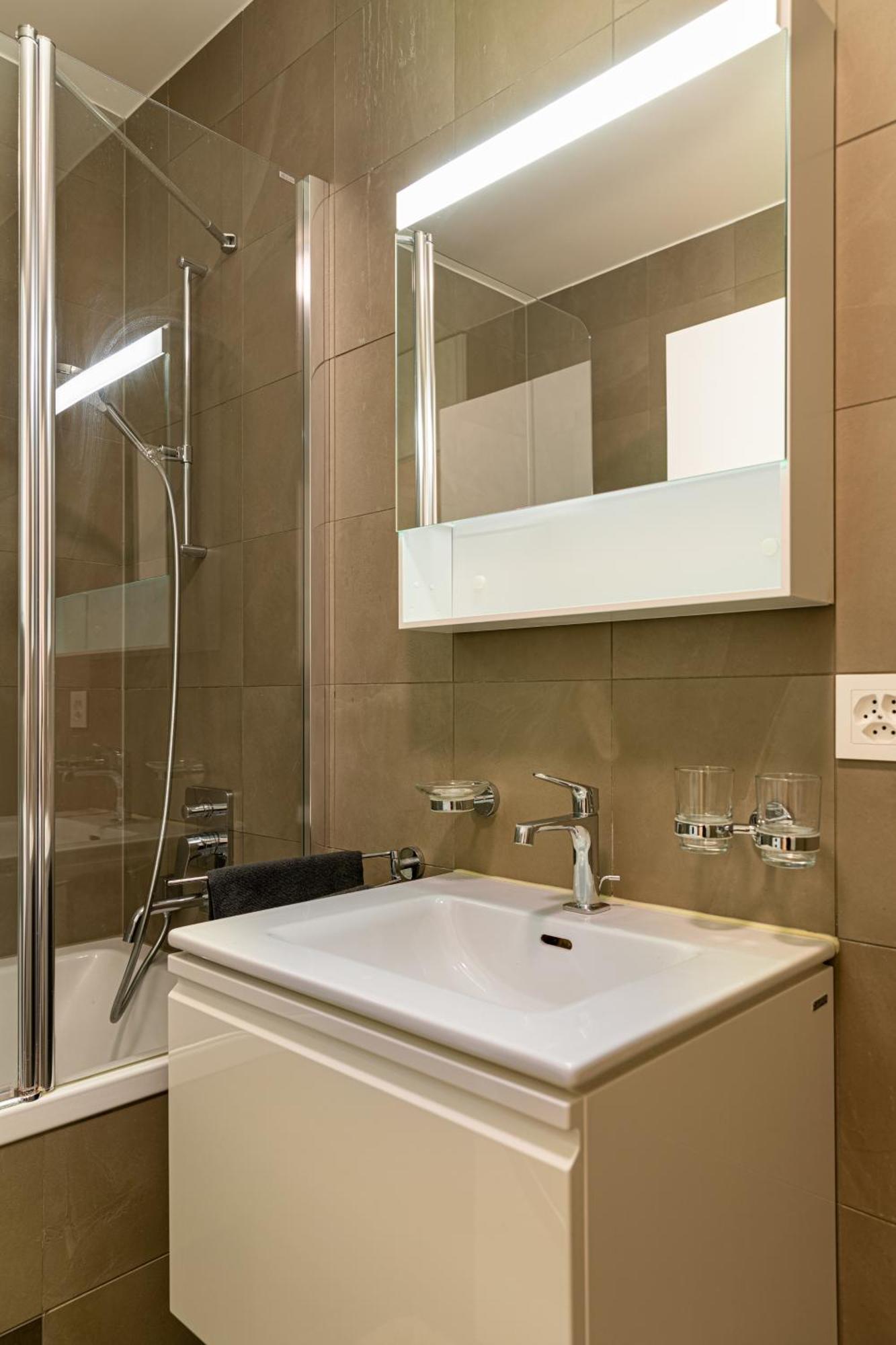 Luxury Parkside