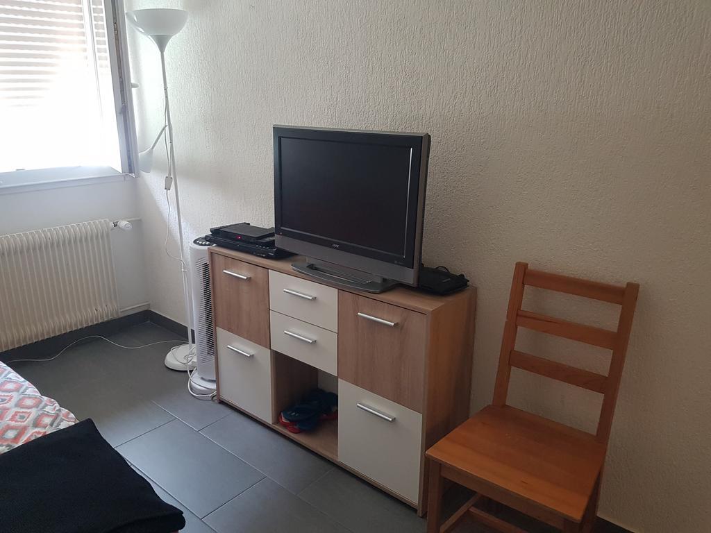 Studio Quartier Jonction Appartement *