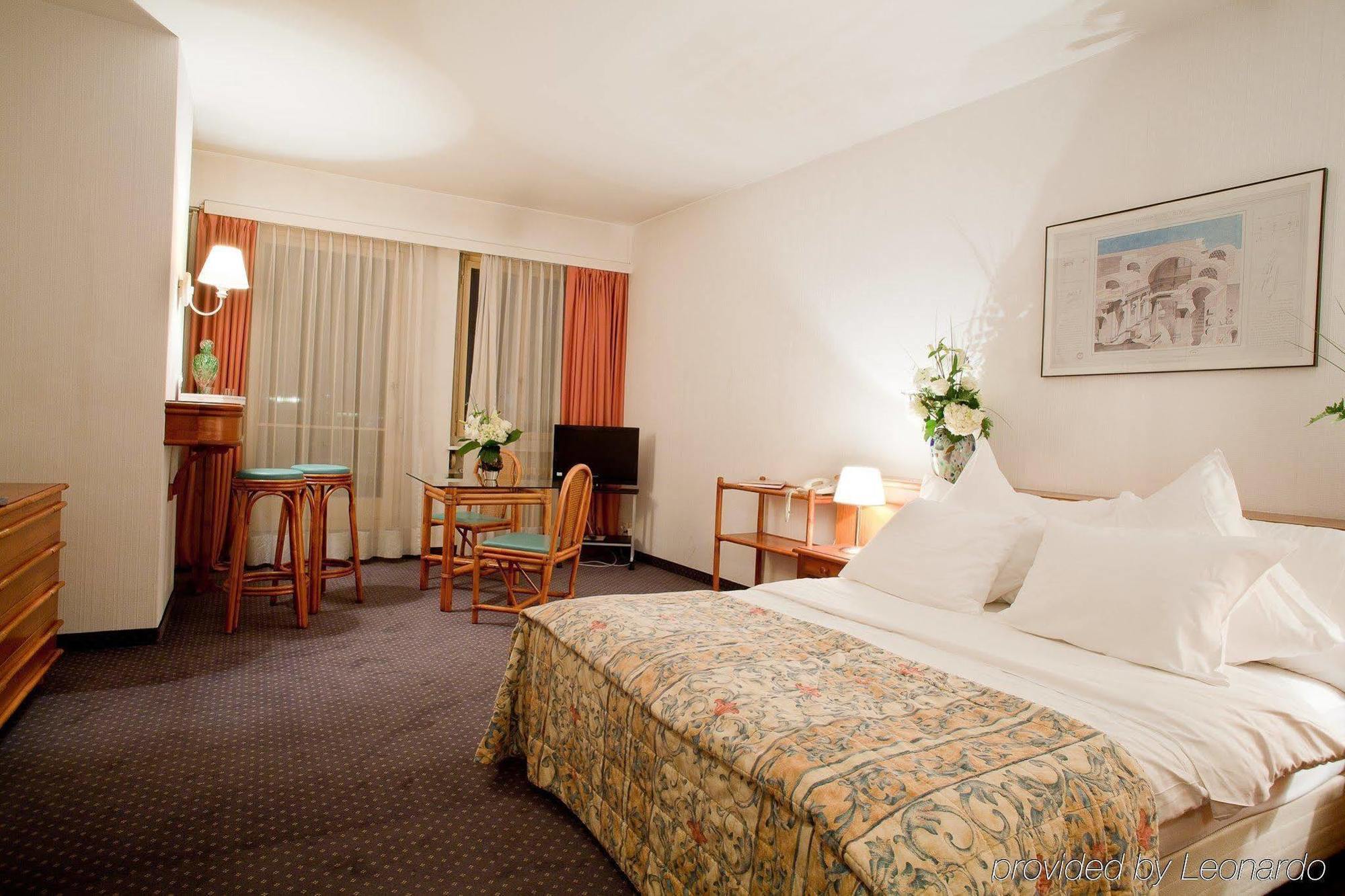 Hotel Sagitta 3*