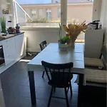 Two Bedroom Cozy Flat In The Heart Of Geneva
