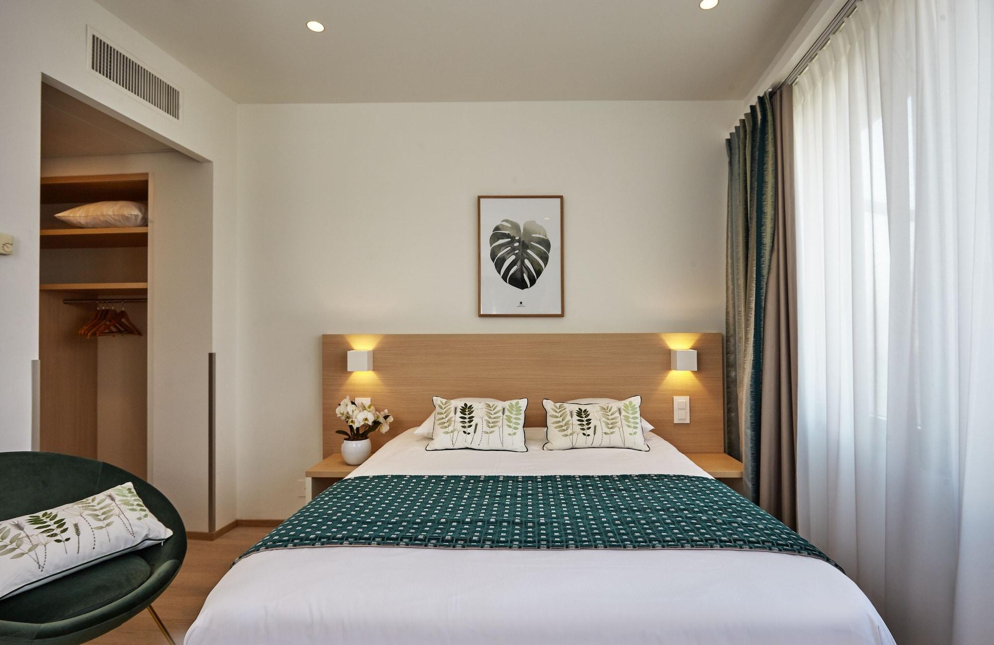 Suisse Hotel 3*