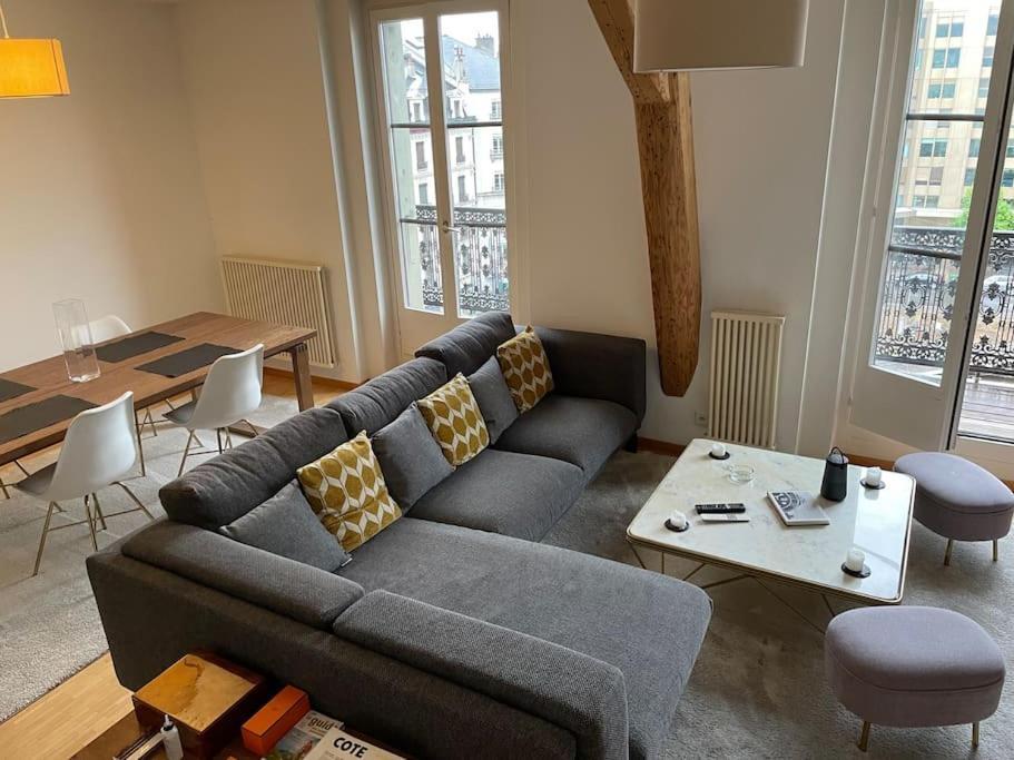 Rive Rhone Flat