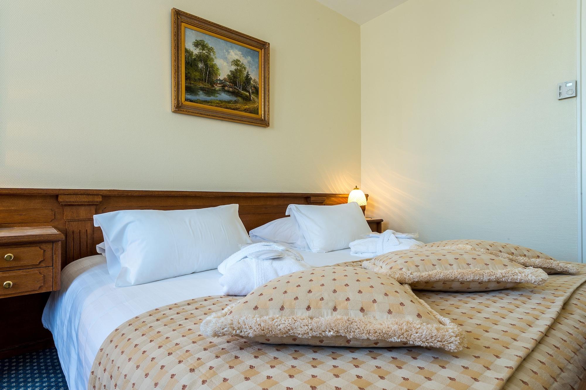 Hotel Century