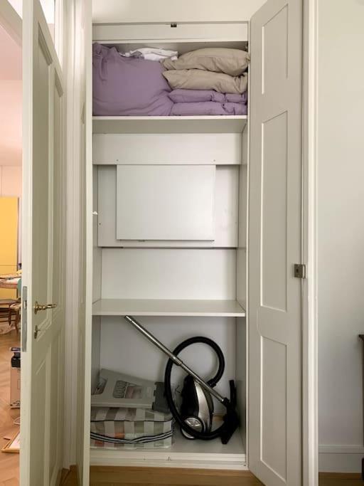 Celui Qui Est Au Centre Appartement *