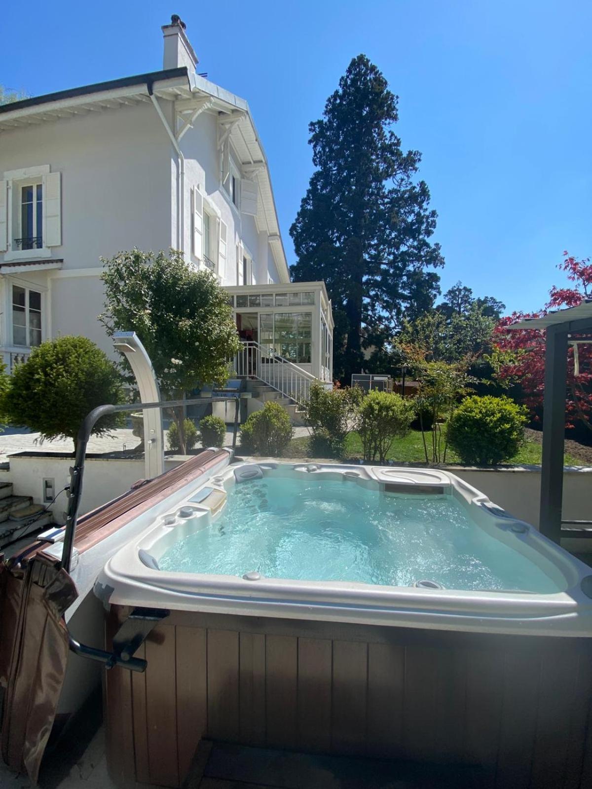 Montblanc Duplex Avec Jacuzzi Genève