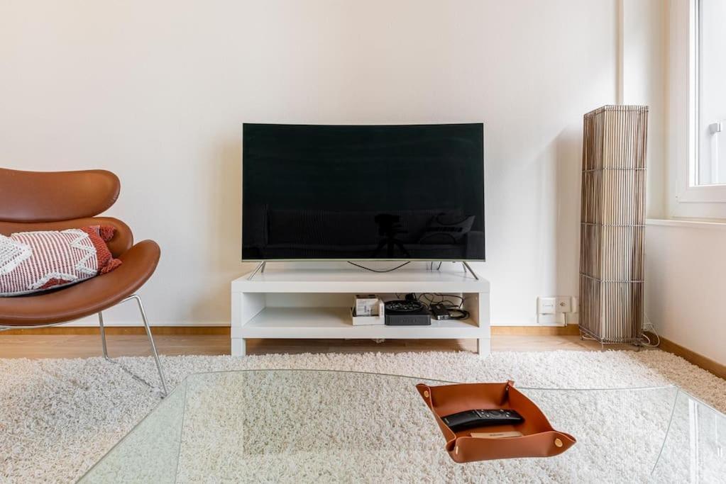 Stylish Lakeside By The Jet D'eau #2 Apartamento Genebra