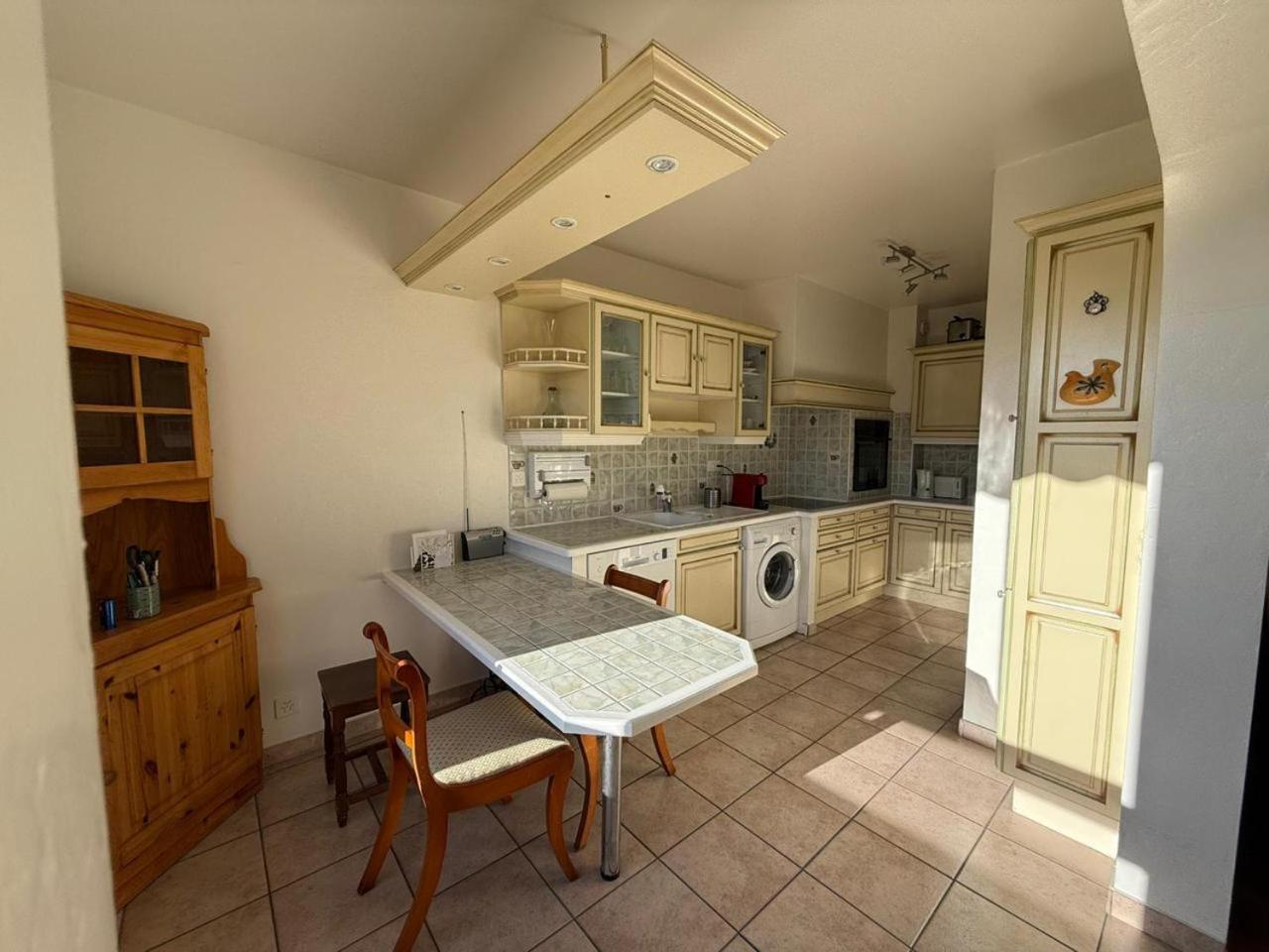 Rayonnant Bien A 5mn Du Centre Appartement Genève