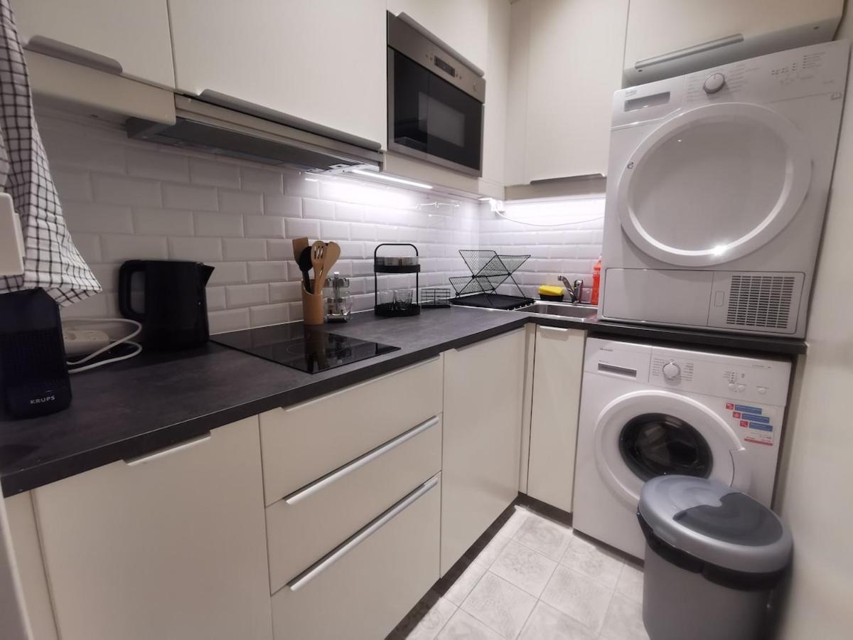 Pr 2 Bedroom, Plainpalais Appartement *