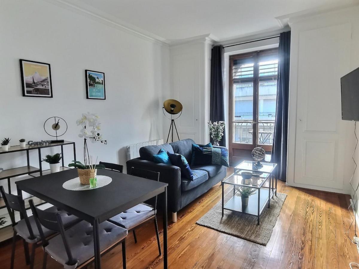 Pr 2 Bedroom, Plainpalais Appartement *