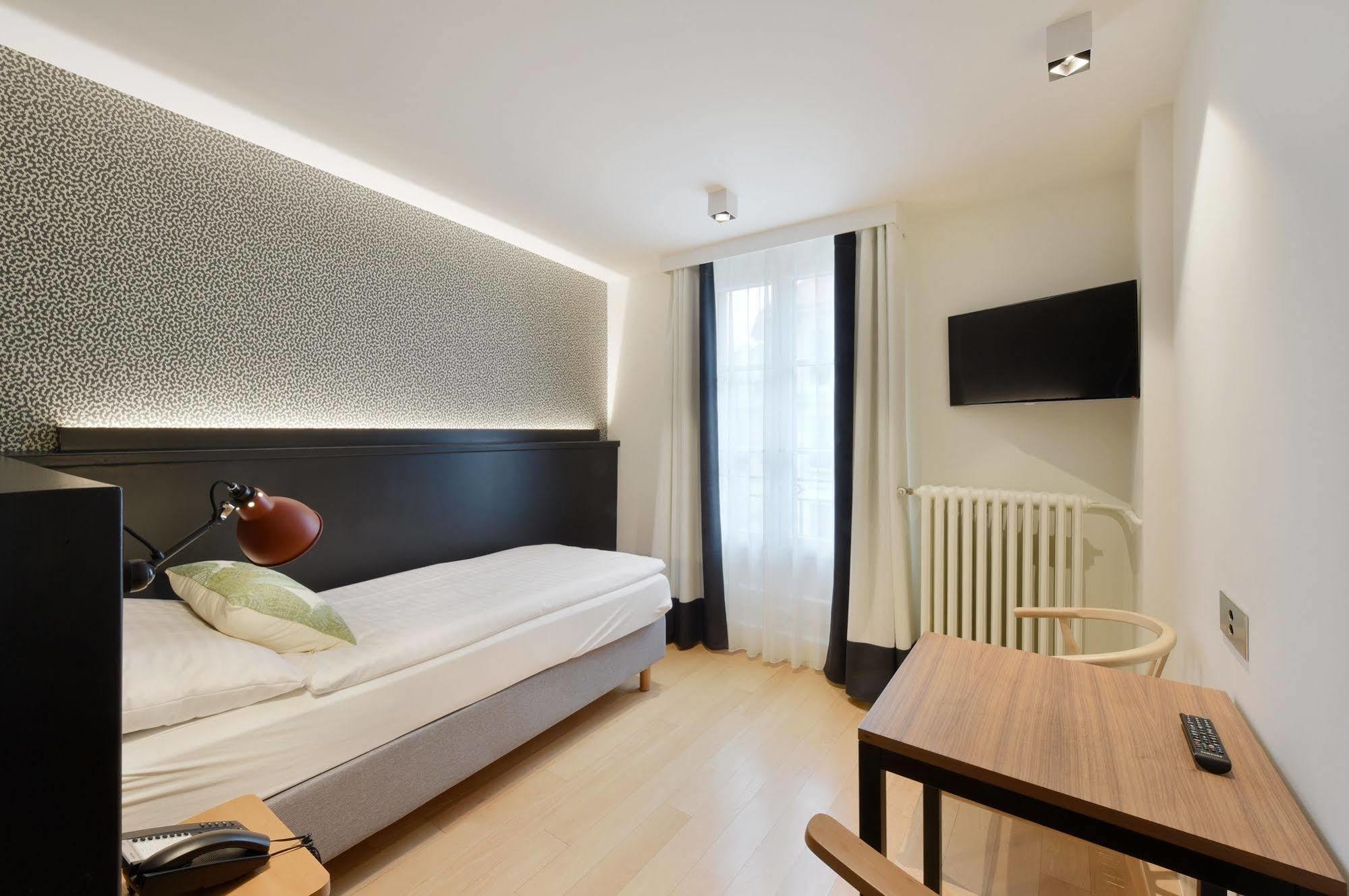 Hotel Pax 3*