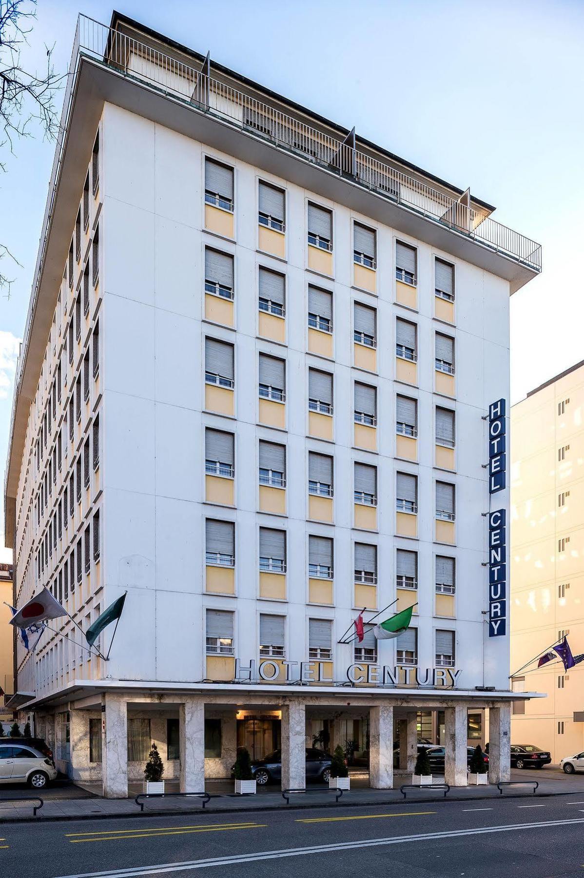 Hotel Century 4*